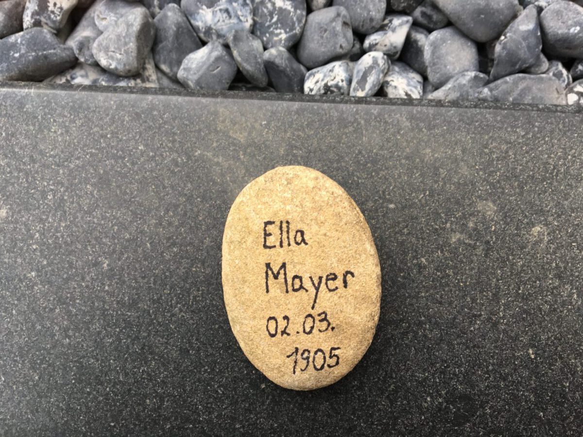 Ella Mayer, Gedenkstein März 2021