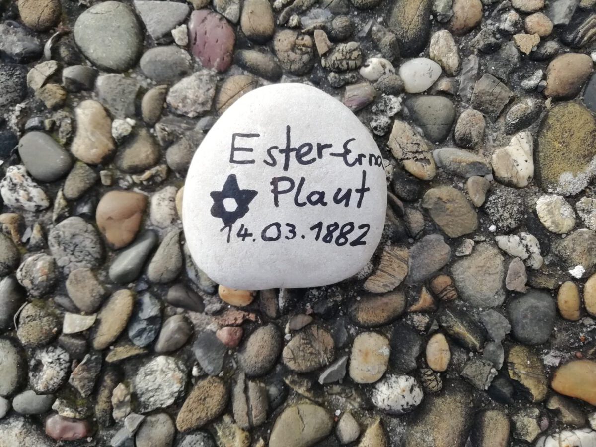 Esther Erna Plaut, geb. Adler, Gedenkstein März 2021