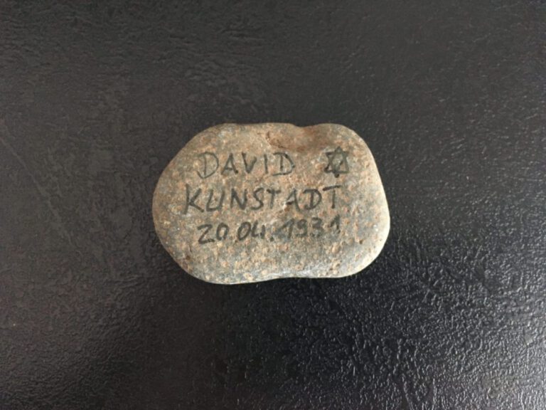David Kunstadt, Gedenkstein April 2021