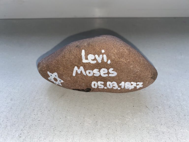 Moses Levi, Gedenkstein März 2021