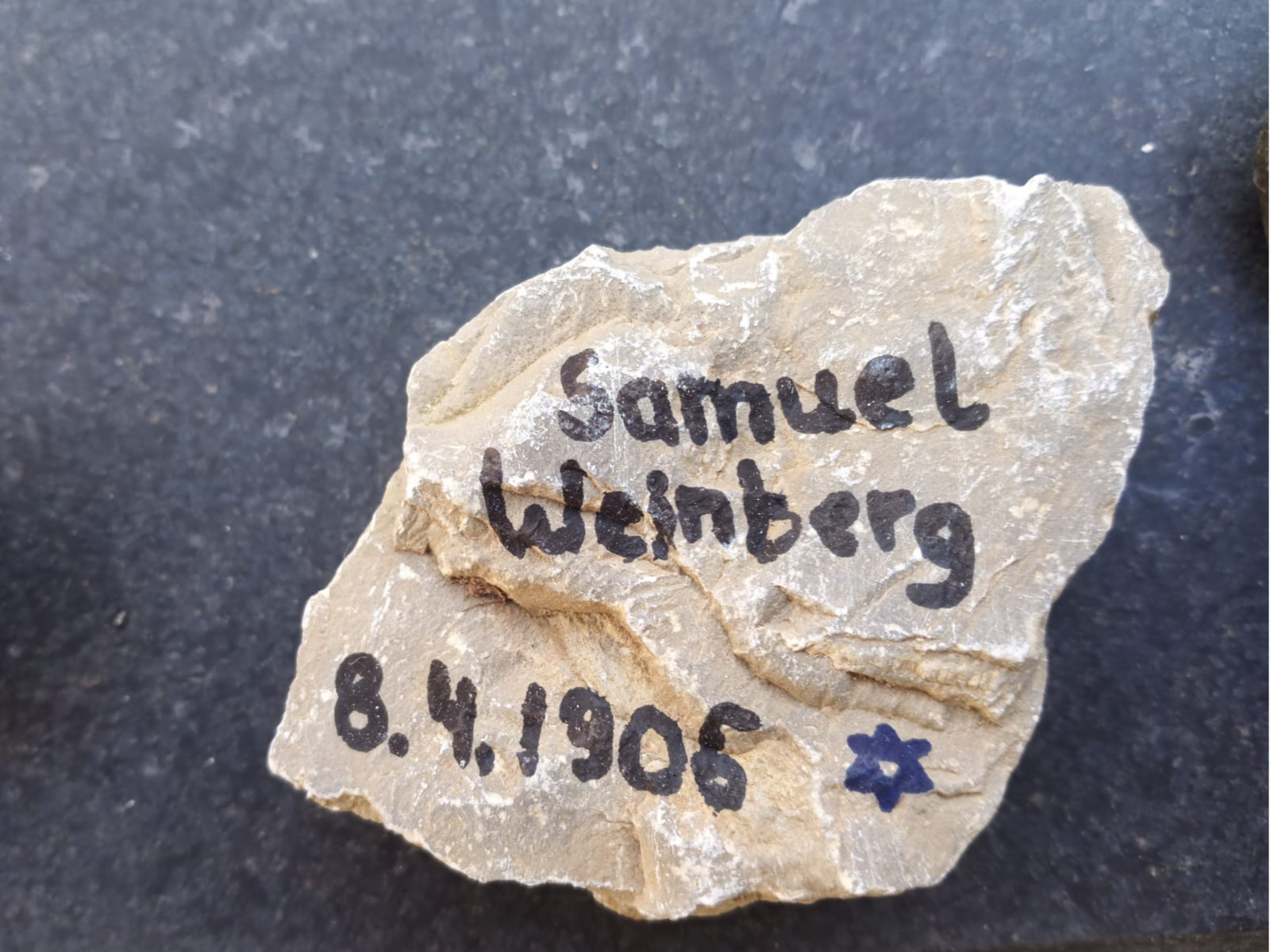 Samuel Weinberg, Gedenkstein April 2021